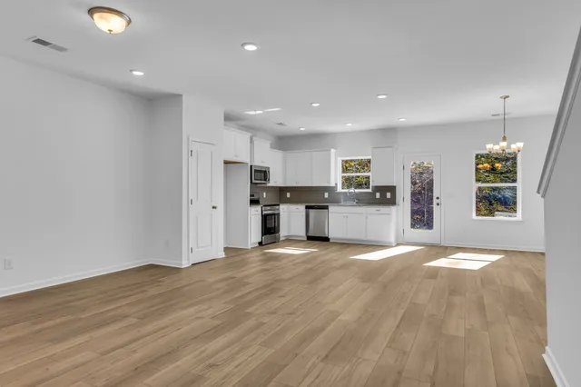 $299,990 | 127 Ironhorse Way, Dickson, TN 37055