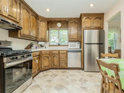 $1,298,000 | 38 Pell Terrace, Garden City, NY 11530