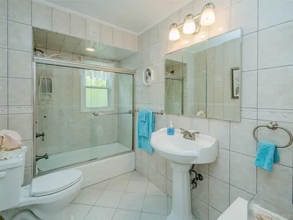 $1,298,000 | 38 Pell Terrace, Garden City, NY 11530