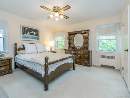 $1,298,000 | 38 Pell Terrace, Garden City, NY 11530