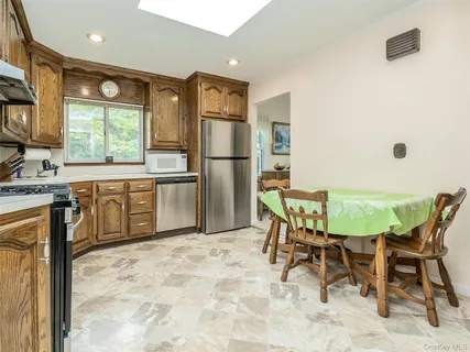 $1,298,000 | 38 Pell Terrace, Garden City, NY 11530