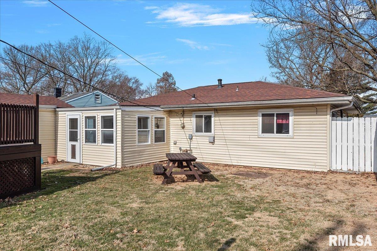 2512 East Wilshire Road Springfield, IL 62703 - Photo 27 of 30