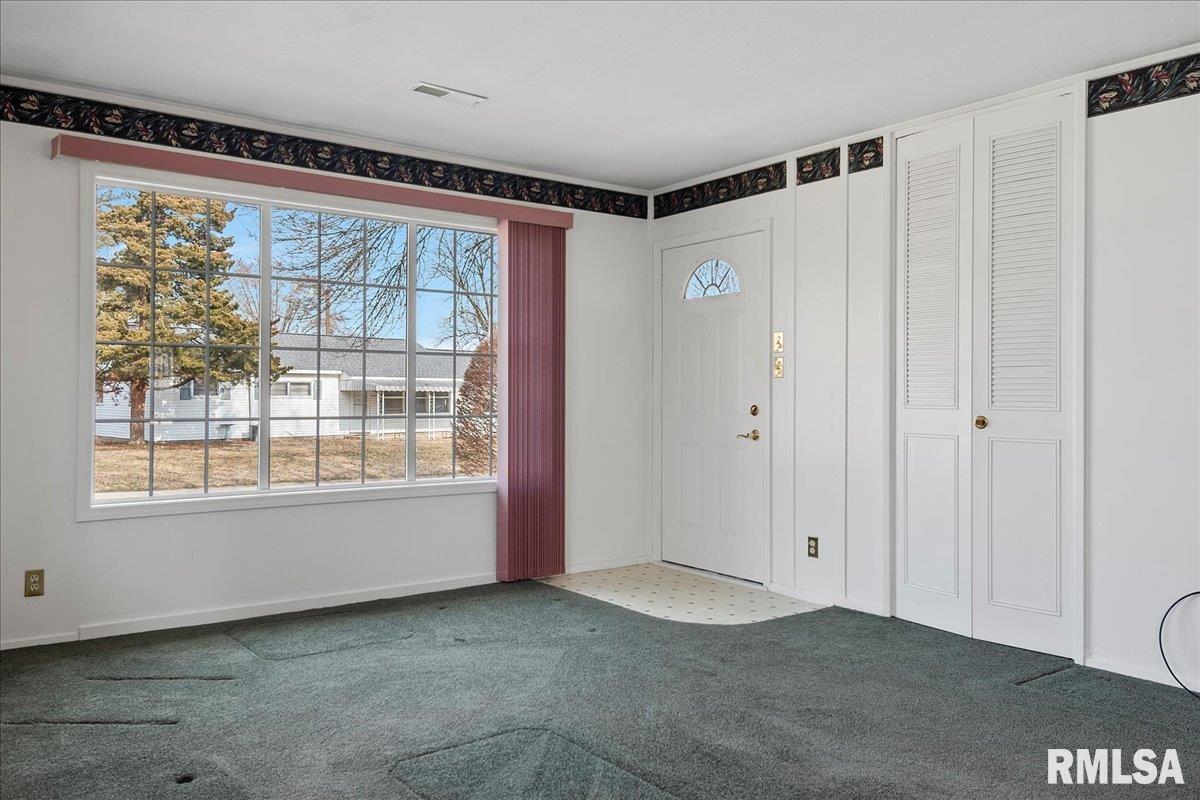 2512 East Wilshire Road Springfield, IL 62703 - Photo 6 of 30