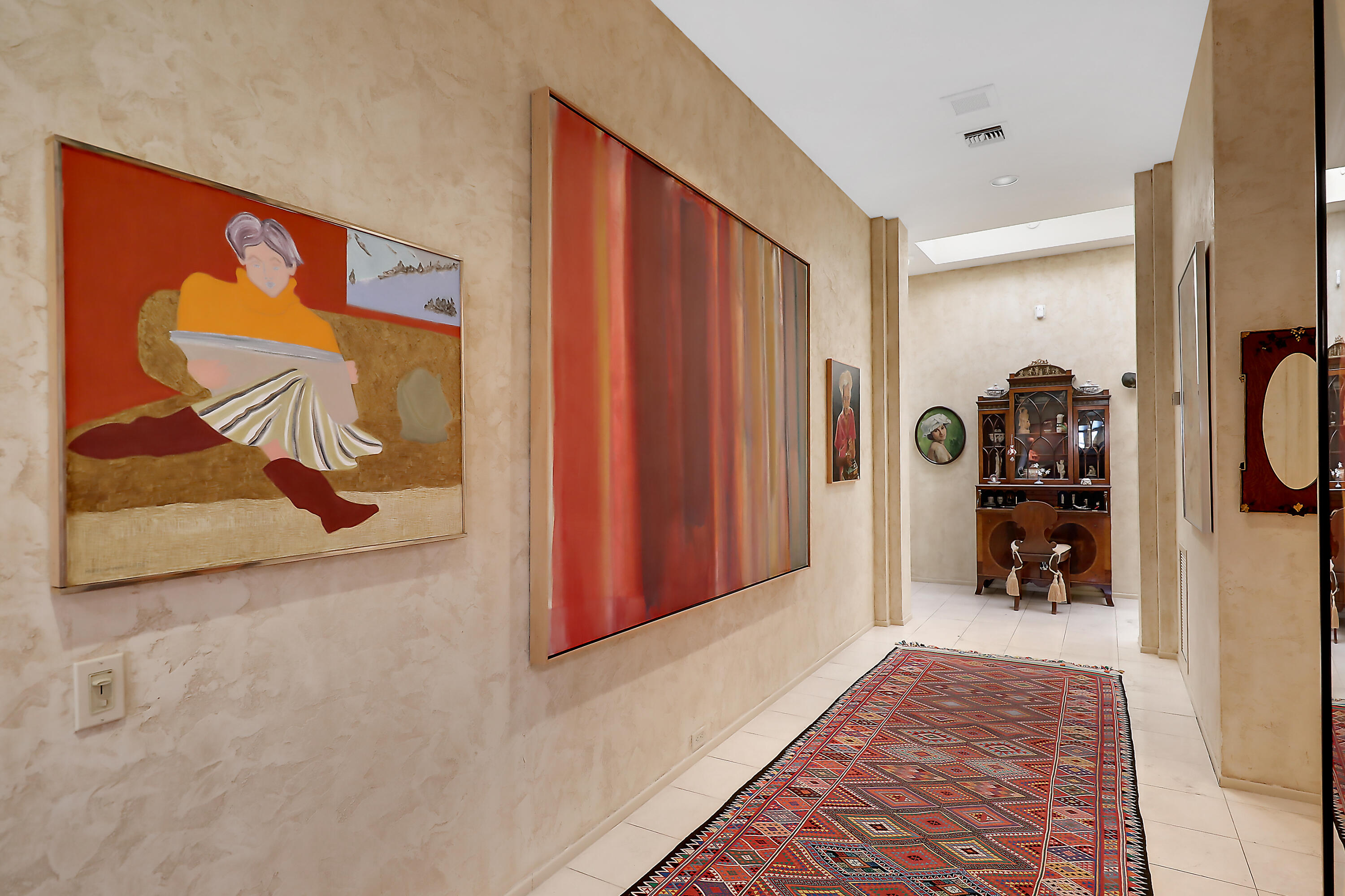 44 Fincher Way Rancho Mirage, CA 92270 - Photo 37 of 56 a view of a hallway with closet and a window