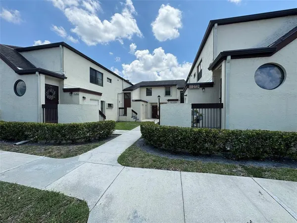 $310,000 | 11318 Taft Street, Pembroke Pines, FL 33026