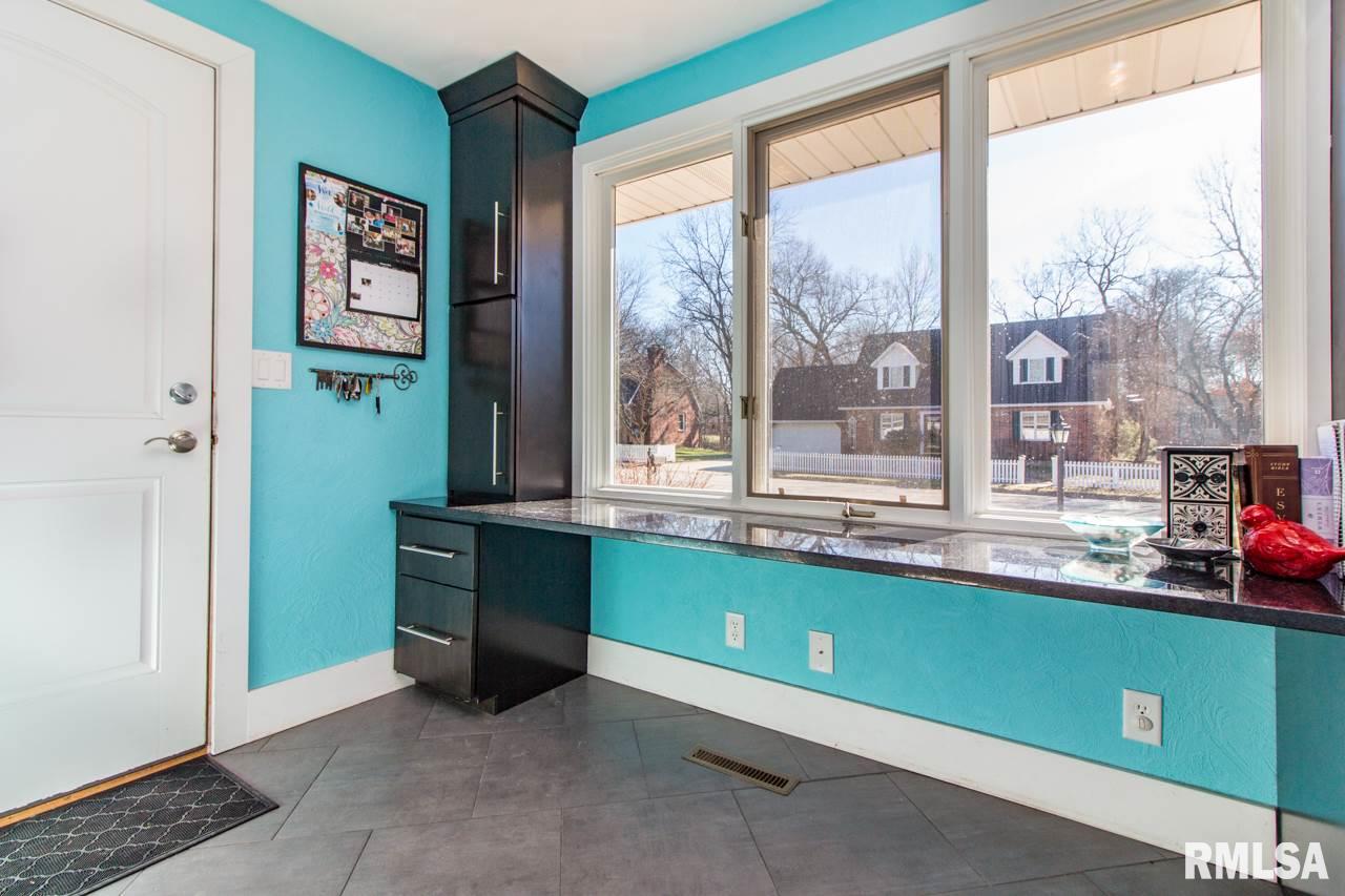 91 Hickory Ridge Court Morton, IL 61550 - Photo 12 of 36 Gallery Image 12