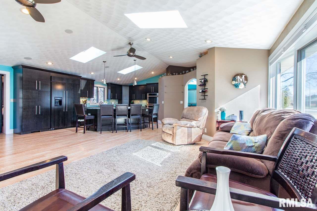 91 Hickory Ridge Court Morton, IL 61550 - Photo 5 of 36 Gallery Image 5