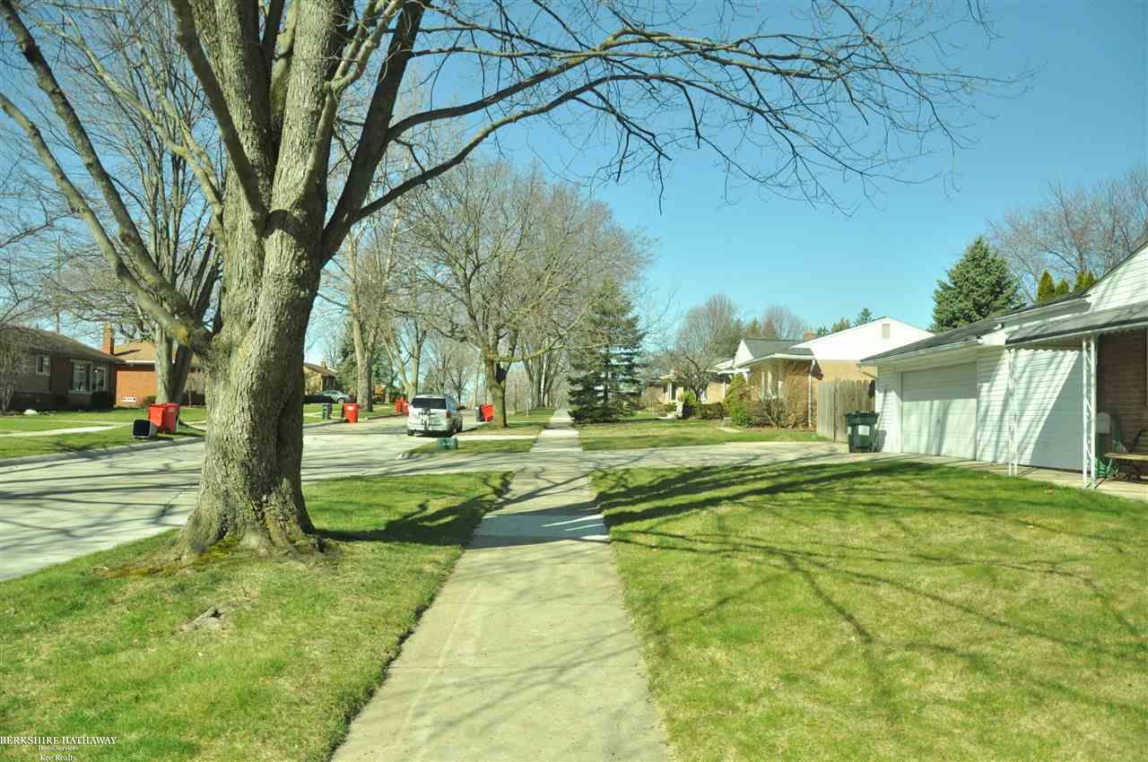 523 Miller Avenue Rochester, MI 48307 - Photo 26 of 28