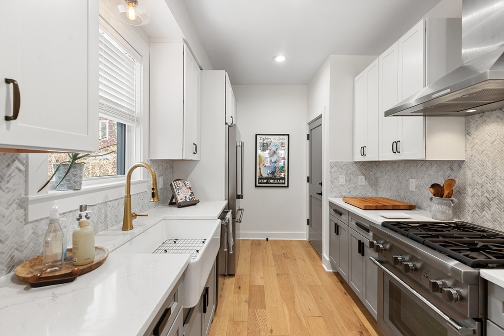 161 Lowell Street, Unit 1 Somerville, MA 02143 - Photo 11 of 33