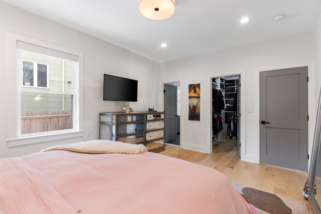 161 Lowell Street, Unit 1 Somerville, MA 02143 - Photo 18 of 33