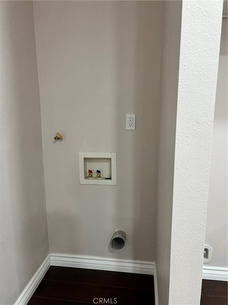 9352 Beverly Road Pico Rivera, CA 90660 - Photo 29 of 35 a bathroom with a small window