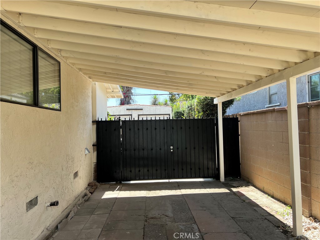 9352 Beverly Road Pico Rivera, CA 90660 - Photo 5 of 35 a view of a bathroom