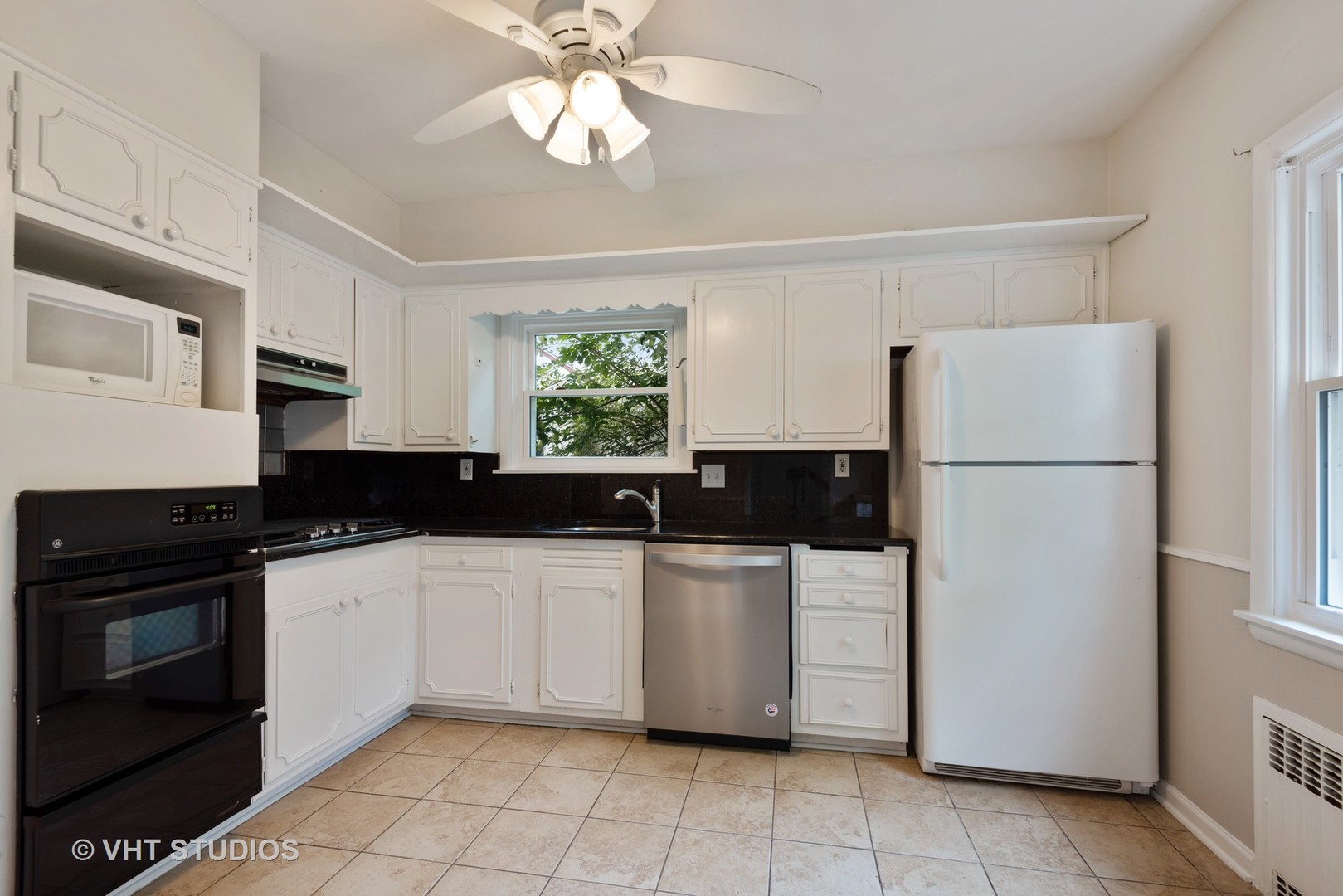 102 5th Street Wilmette, IL 60091 - Photo 3 of 22
