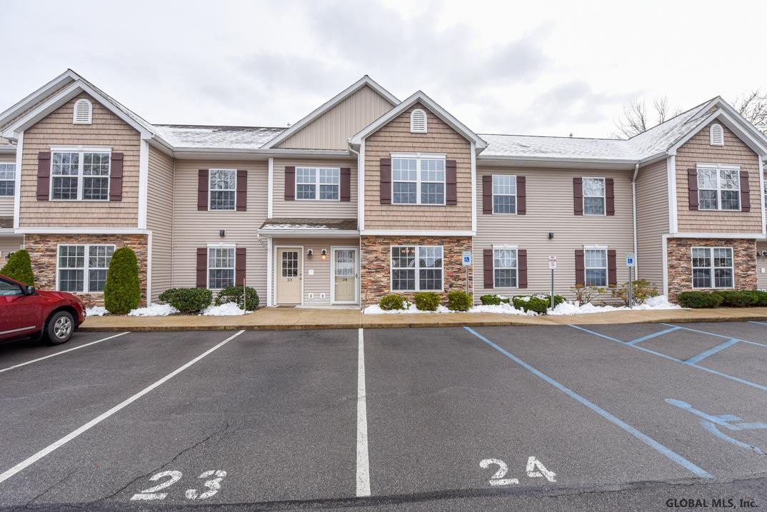2000-24 Curry Road, Unit 24 Schenectady, NY 12303 - Photo 1 of 13 Photo 1