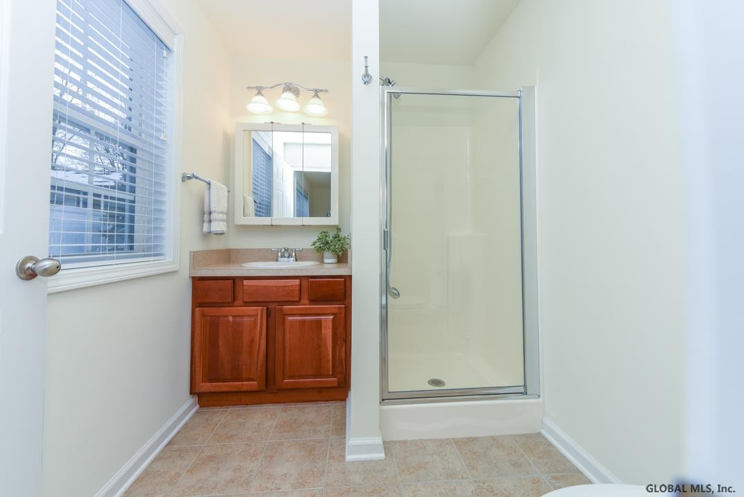 2000-24 Curry Road, Unit 24 Schenectady, NY 12303 - Photo 10 of 13 Photo 10