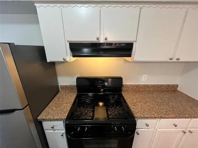 $2,000 | 1841 South Perry Road, Carrollton, TX 75006