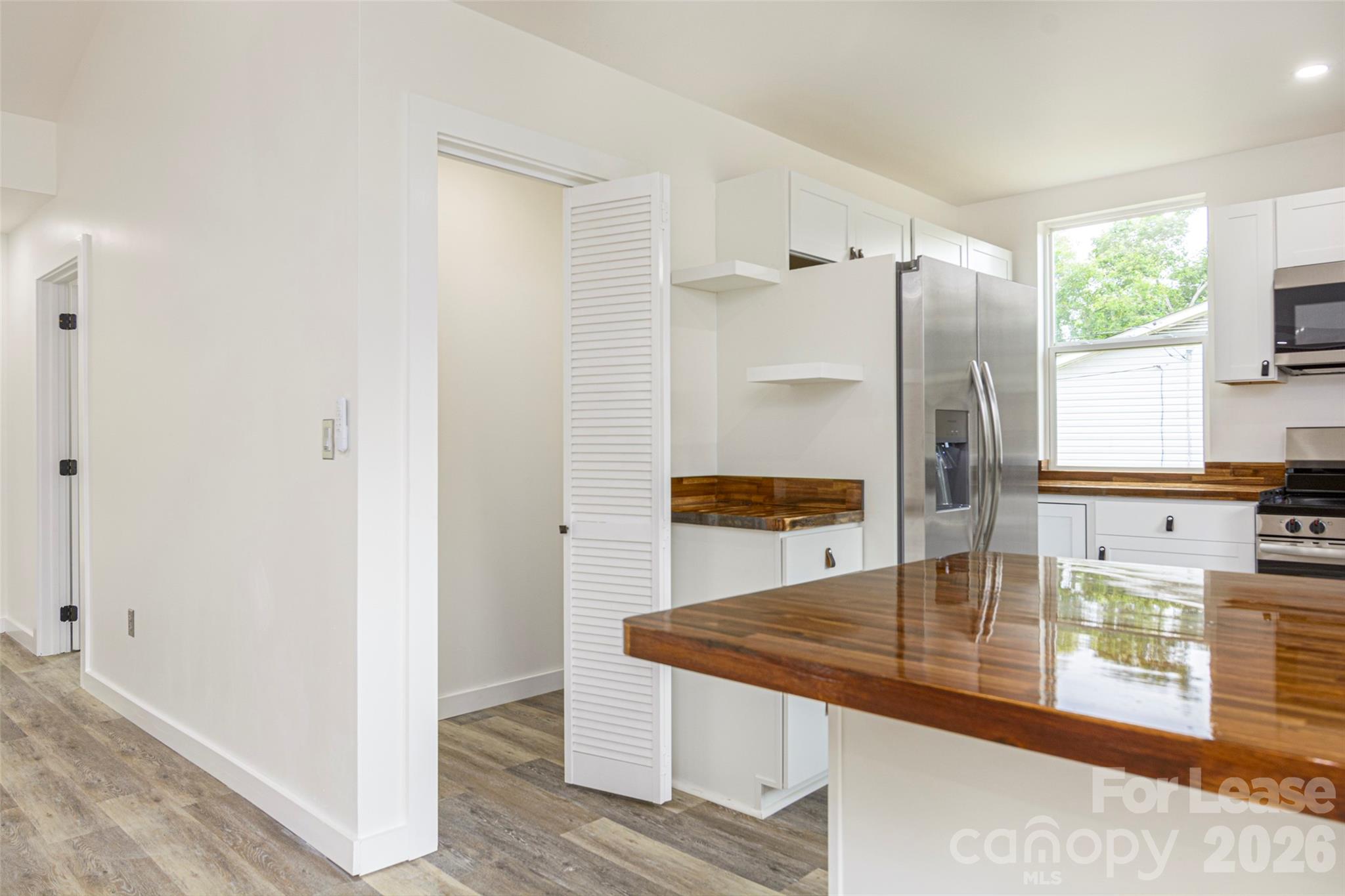 286 Berkeley Road Hendersonville, NC 28792 - Photo 8 of 22