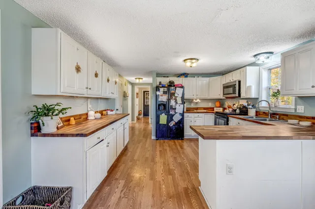 $595,000 | 317 Cross Road, Cushing, ME 04563