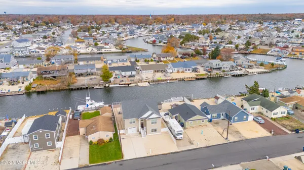 $894,000 | 113 East Delaware Drive, Little Egg Harbor, NJ 08087