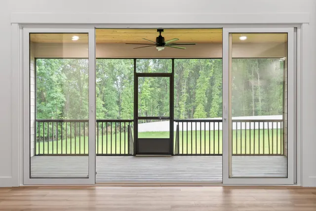 $700,000 | 734 New South Court, Wellford, SC 29385