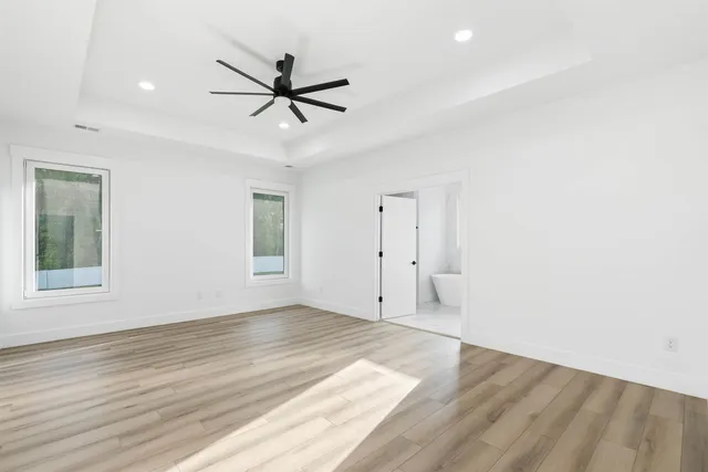 $700,000 | 734 New South Court, Wellford, SC 29385