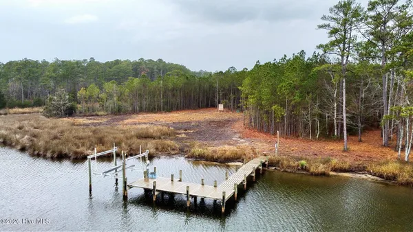 $949,000 | 499 Tar Creek Road, Oriental, NC 28571