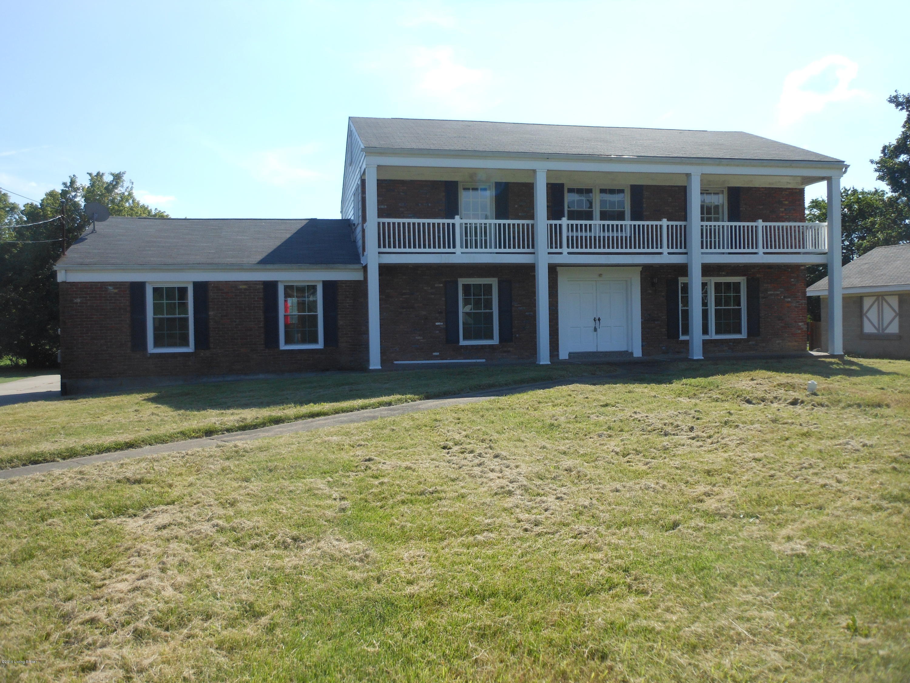 5422 Pendleton Road Louisville, KY 40272 - Photo 1 of 41 Front View