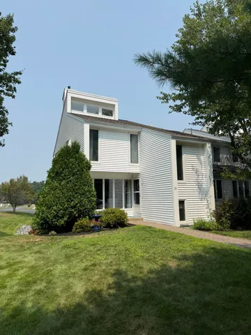 $724,900 | 23 Clifford Road, Unit 17, Naples, ME 04055