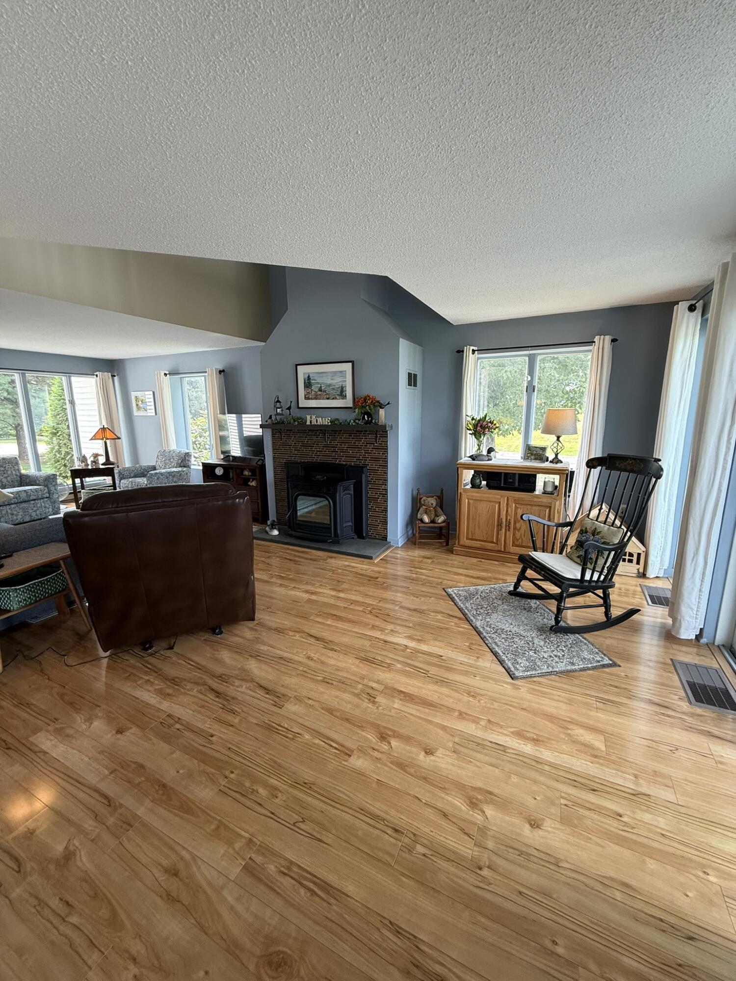 23 Clifford Road, Unit 17 Naples, ME 04055 - Photo 5 of 62 IMG_5423