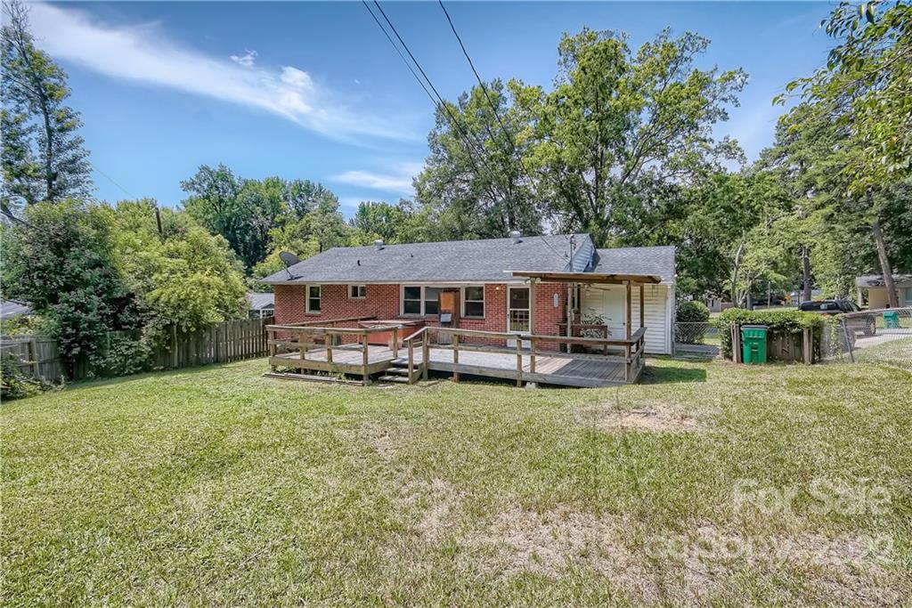 4885 Oglethorpe Place Charlotte, NC 28209 - Photo 22 of 22