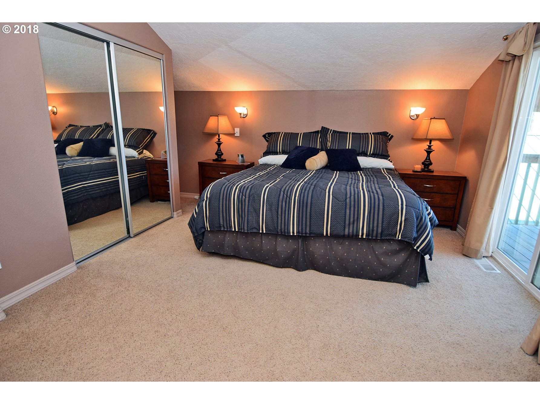 559 Northeast Bridgeton Road, Unit A Portland, OR 97211 - Photo 17 of 27 Gallery Image 17