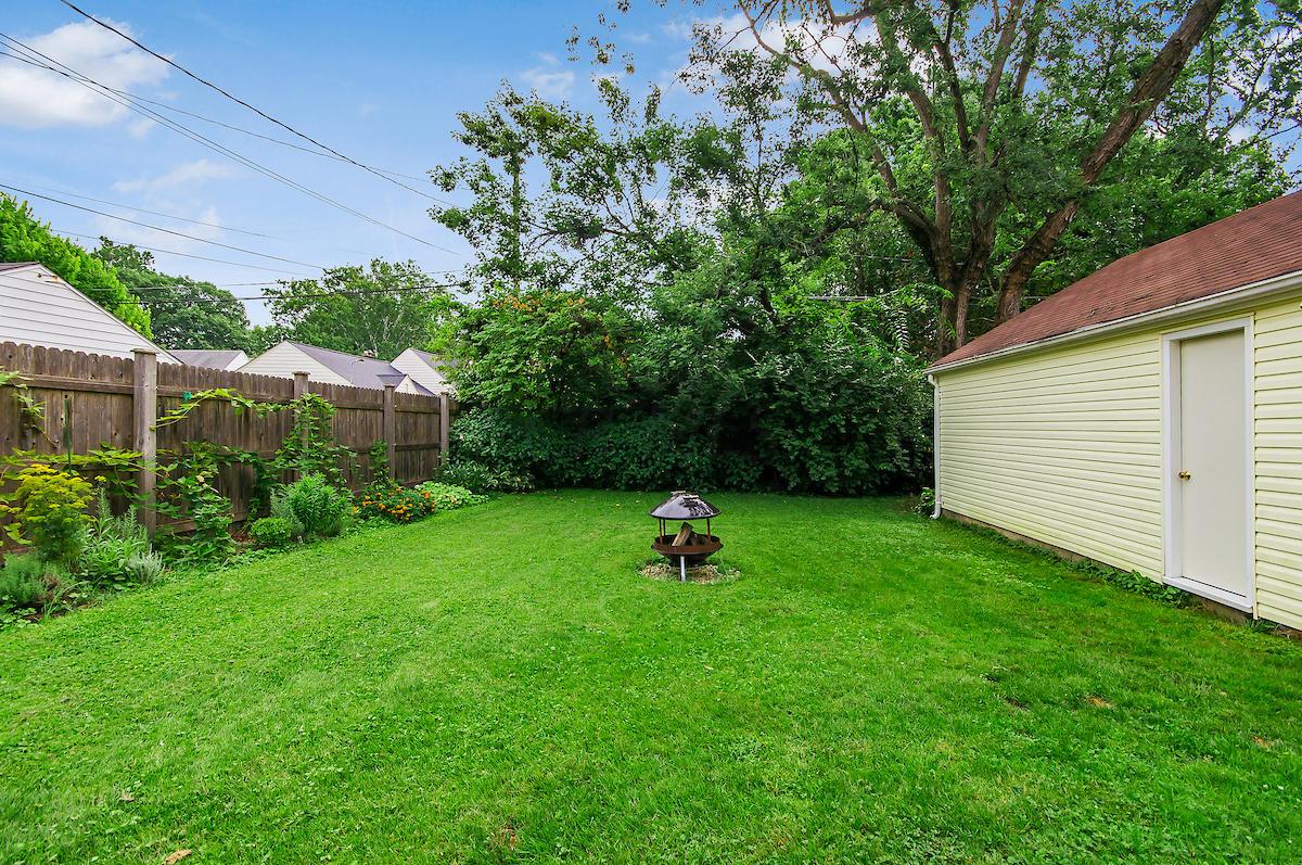 888 Pleasant Ridge Avenue Bexley, OH 43209 - Photo 42 of 45