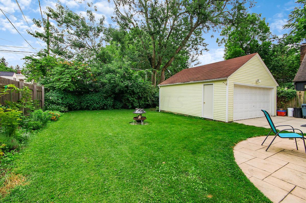 888 Pleasant Ridge Avenue Bexley, OH 43209 - Photo 43 of 45