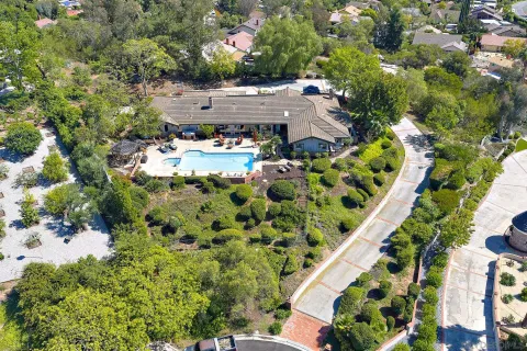 $2,399,000 | 17505 Corte Lomas Verdes, Poway, CA 92064