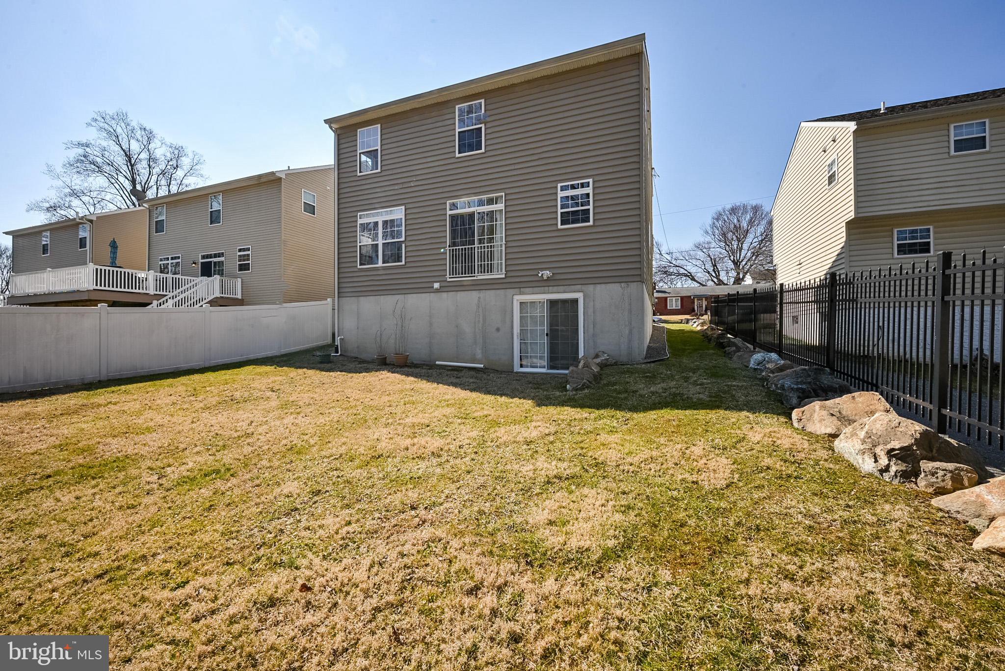 104 Rothwell Road Wilmington, DE 19805 - Photo 8 of 49 Exterior Back