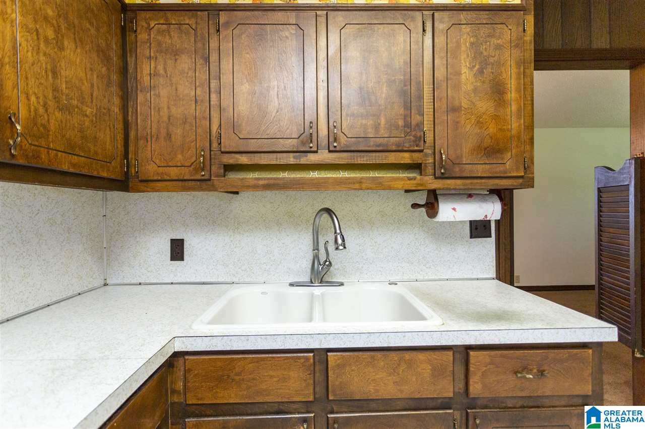 433 7th Avenue Pleasant Grove, AL 35127 - Photo 17 of 39