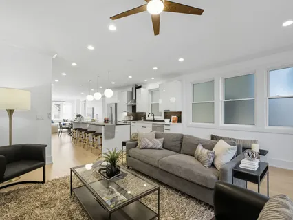 $1,150,000 | 2906 North Woodard Street, Chicago, IL 60618