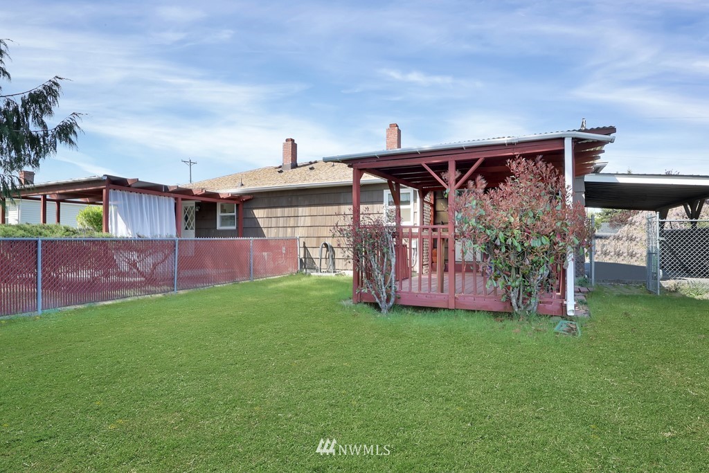 6012 Wildaire Road Southwest Lakewood, WA 98499 - Photo 12 of 19 Gallery Image 12