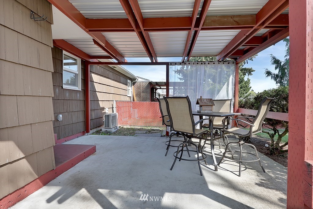 6012 Wildaire Road Southwest Lakewood, WA 98499 - Photo 16 of 19 Gallery Image 16