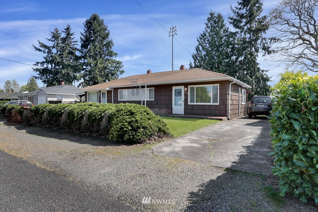 6012 Wildaire Road Southwest Lakewood, WA 98499 - Photo 3 of 19 Gallery Image 3