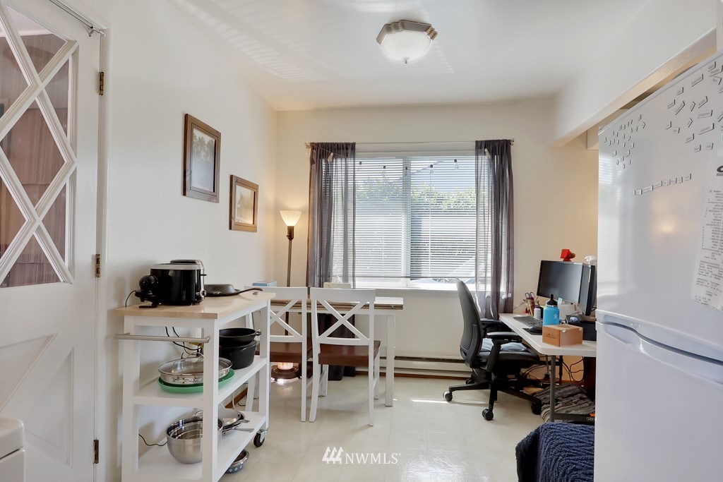 6012 Wildaire Road Southwest Lakewood, WA 98499 - Photo 7 of 19 Gallery Image 7