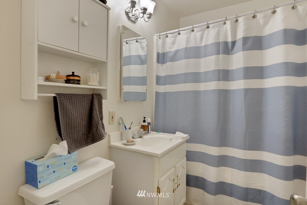 6012 Wildaire Road Southwest Lakewood, WA 98499 - Photo 10 of 19 Gallery Image 10