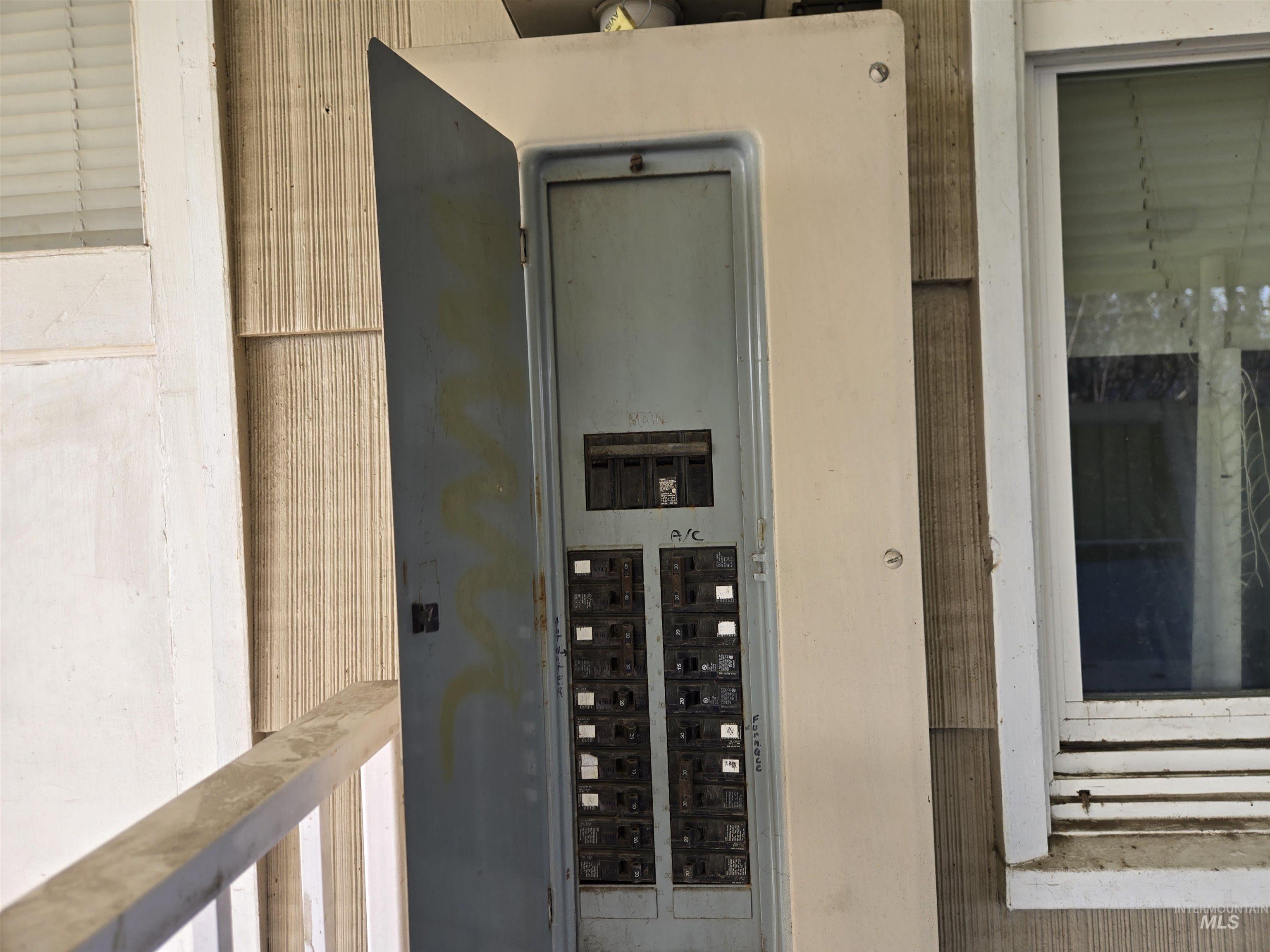 619 Thain Road Lewiston, ID 83501 - Photo 14 of 14 Utility room with electric panel
