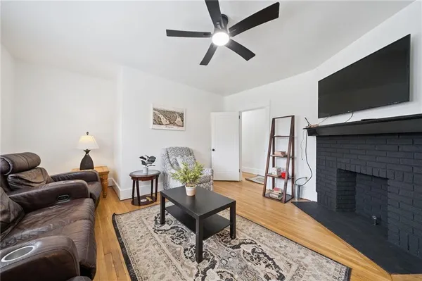 $1,650 | 668 Southern Avenue, Pittsburgh, PA 15211