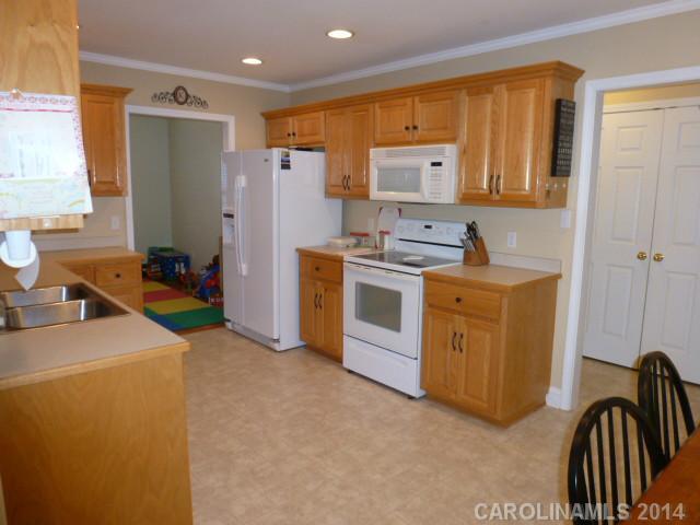 2824 Shiloh Unity Road, Unit 2 Lancaster, SC 29720 - Photo 7 of 16 Gallery Image 7