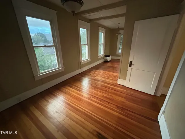 $215,000 | 403 Clinchfield Avenue, Erwin, TN 37650