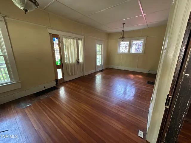 $215,000 | 403 Clinchfield Avenue, Erwin, TN 37650