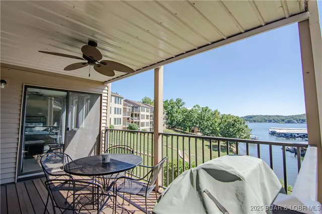 $229,900 | 40 Robinwood Drive, Unit 1C, Lake Ozark, MO 65049