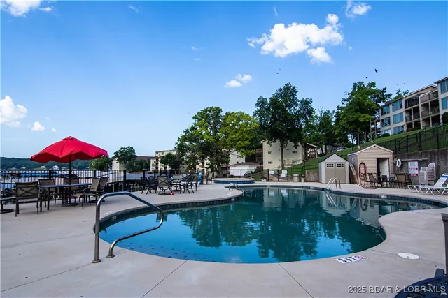 $229,900 | 40 Robinwood Drive, Unit 1C, Lake Ozark, MO 65049