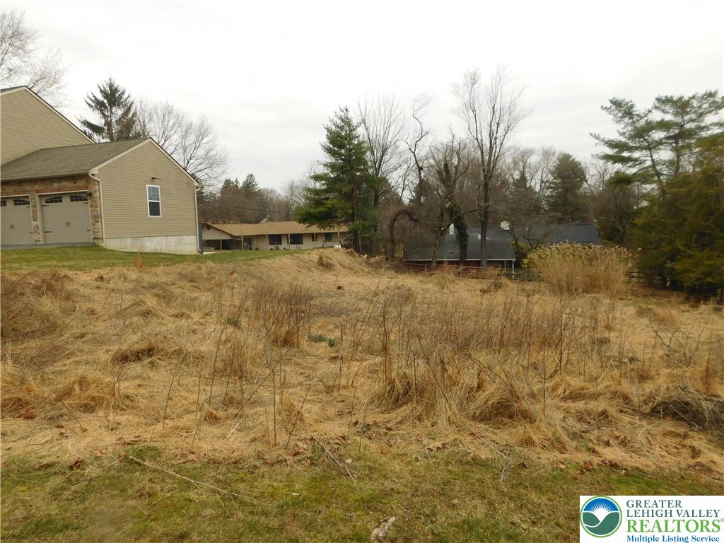 Cottage St Forks Easton, PA 18040 - Photo 2 of 4